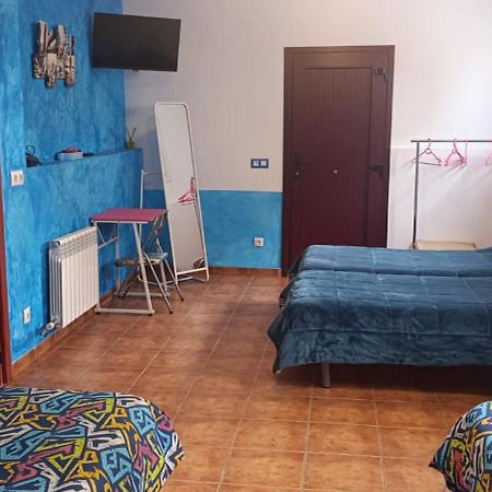 Hostal A La Sombra Del Laurel Navarrete Exterior photo
