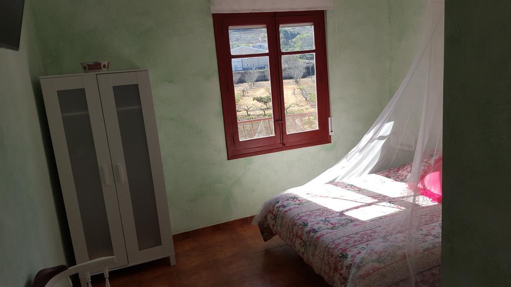 Hostal A La Sombra Del Laurel Navarrete Exterior photo